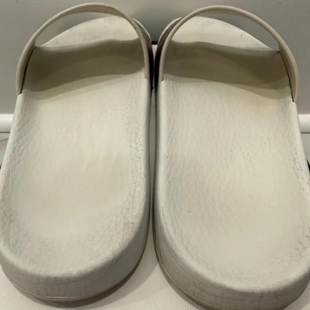 Authentic Gucci Pursuit 72 Pool Slides - White Rubber - 308234 - Picture 4 of 8